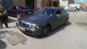 В разборе БМВ 530i, 2002 год, Акпп, колеса R17 32 стиль