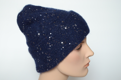 Удлиненная шапка с отворотом женская вязаная Италия визио фото