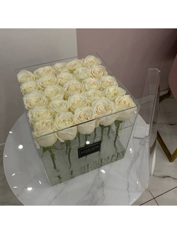 Стеклянный куб с белыми розами GRAND