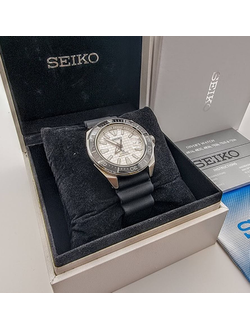 Наручные часы Seiko SRPE37KJ1