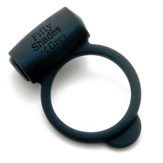 Темно-серое эрекционное кольцо Vibrating Love Ring с вибрацией Производитель: Fifty Shades of Grey, Великобритания