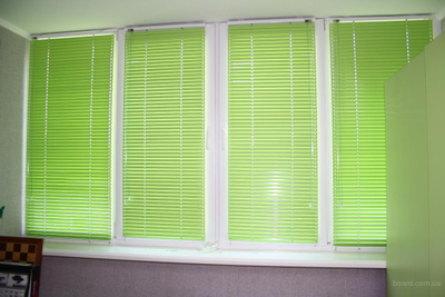 Жалюзи горизонтальные HOLIS, цвет ЗЕЛЕНОЕ ЯБЛОКО