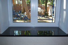 Установка подоконников стыковочных лекальных из мрамора, гранита, пог.м.