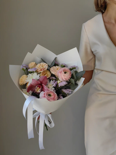 Букет цветов на 8 марта № 751