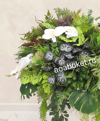 Пышная Композиция из искусственных растений, зелени и цветов белой орхидеи №НП024к/Купить в Москве
