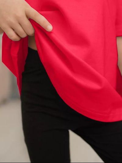 Футболка и леггинсы