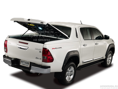 Крышка Maxcover with Stylish Bar на Toyota Hilux