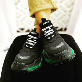 Кроссовки Balenciaga Triple S черные с зеленым в Архангельске