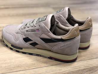 Кроссовки Reebok Classic бежевые