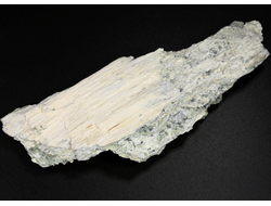 Брусит (немалит), волокнистый брусит, змеевик, коллекционный образец, Россия, КЧР, Урупский район, м-ние. Белые осыпища (105*40*15 мм, 52 г) №29671