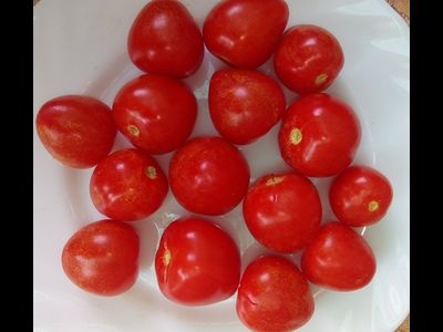 Томат Черри Клубничка