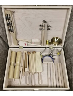 Набор из 10 видов инструментов в деревянном футляре