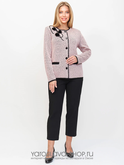 Женский вязаный жакет розового цвета