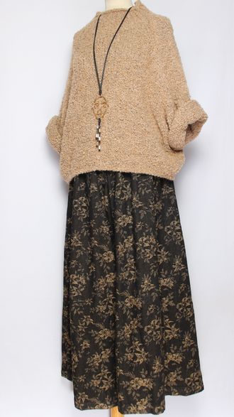 БРЮКИ-ЮБКА джинс-гобелен "БЕЗ КАРМАНОВ" букетики цветов черные, синие р.46-54