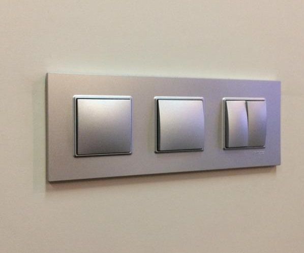 выключатель schneider electric unica quadro