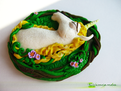 Сказочное колье с подвеской "Единорог"