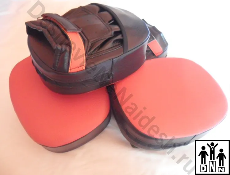 Боксёрские лапы / тайские пэды