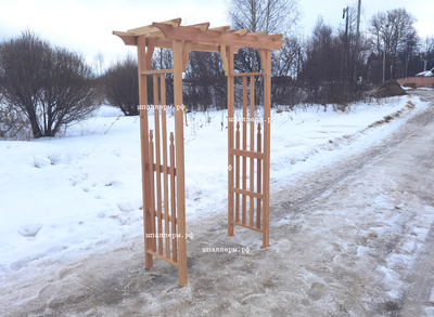 Арка из лиственницы