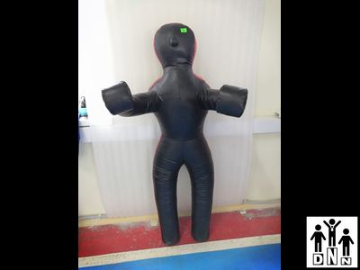 Манекен борцовский двуногий МДБТ 3-0 (высота 1,4 м, вес 20-25 кг, тент) DNN