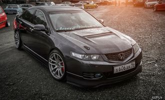Стеклопластиковый капот на Honda Accord 7-CL7/9 (Копия VIS Racing)