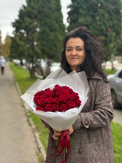 Букет из 25 кенийских роз Red