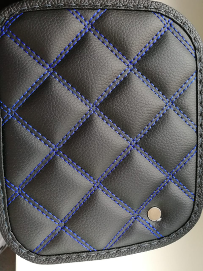 Коврики Люкс 3D черная экокожа и синяя отстрочка