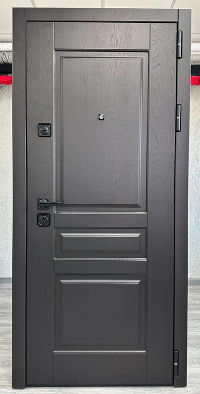 ЛАЙНДОР. ЭКСТРА  КЛАССИК 117 мм (ТРЕХКОНТУРНАЯ). ДУБ ШОКОЛАД/ БЕЛЫЙ МАТОВЫЙ. ПОВЫШЕННАЯ ТЕПЛО- и ЗВУКОИЗОЛЯЦИЯ.