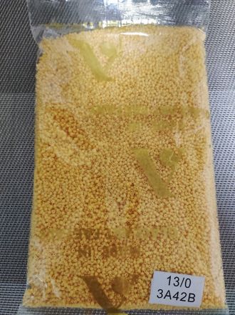Бисер китайский калиброванный №13-3А 42В, желтый непрозрачный, 450 грамм
