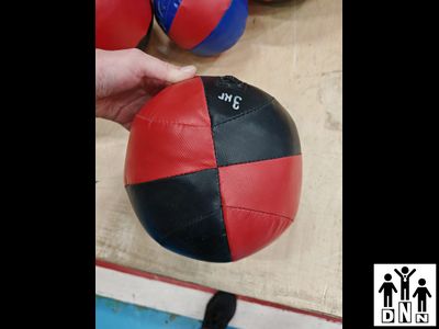 Мяч медбол 3кг из тента. Диаметр 21см DNN