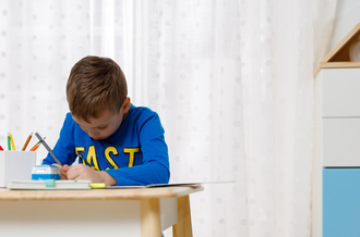 Стол детский ТК №1 из массива сосны 60 х 60 х 58 см