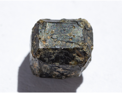 Вилуит, кристалл, в ассортименте, Якутия (10-12 мм, 1,8-2,3 г) №18717