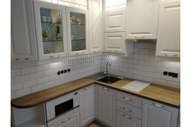 Фартук из плитки кабанчик на кухне