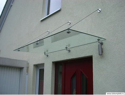 Стеклянный козырек на вантах (тягах)