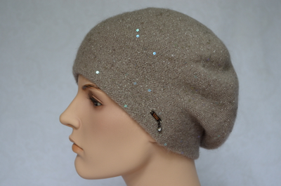 Ореховый женский берет вязаный Vizio Италия 6943