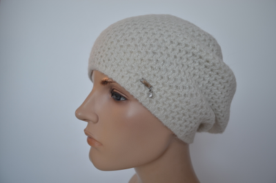 Белый берет из альпака