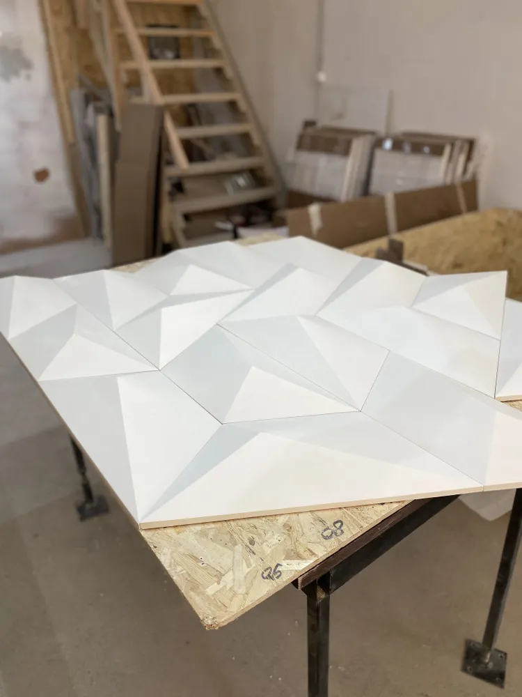 Раскладываем готовые панели и проверяем геометрию. Все в порядке, можно упаковывать и готовить заказ к отправке.