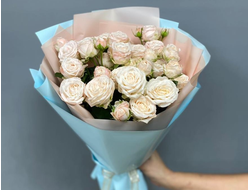 Букет кустовых пионовидных роз  "Пастила"