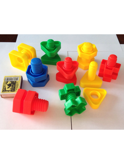Набор "болтов и гаек" для развития мелкой моторики 9 шт