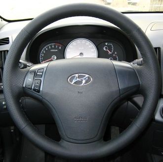 Кожаная накладка на руль Hyundai Elantra IV (HD) 2006-2010г.в., черная