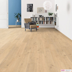 Декор ламината Haro Tritty 100 Дуб Портлэнд Пуро 533122 в интерьере комнаты