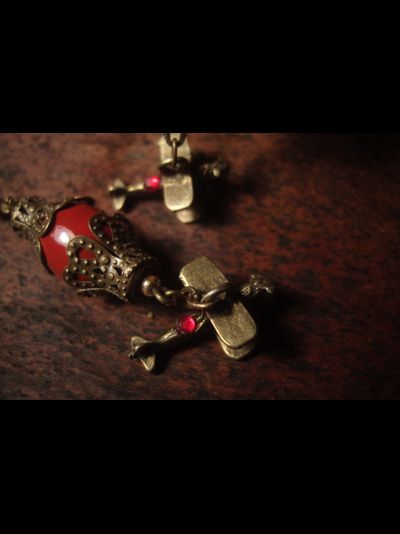 Благотворительность. Серьги "Сквозь закат на кукурузнике"