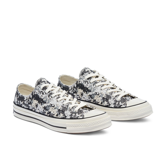 Camo chucks low top new arrivals