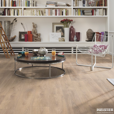 Ламинат Meister LD150 Дуб Сэнд 7004 32 класс толщина 8 мм с фаской 2.550 м2