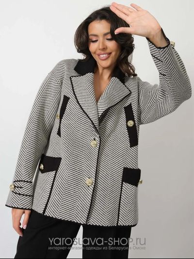 Удлиненный женский трикотажный жакет в сером цвете