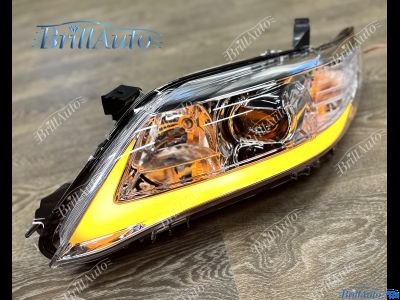 Фары Toyota Camry 40 в стиле Lexus бегающие (светлые)