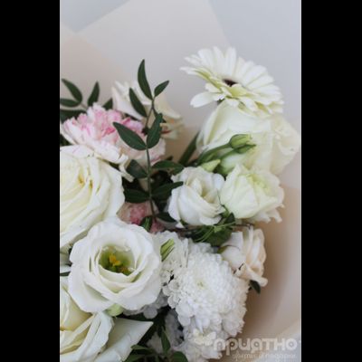 Букет цветов на 8 марта № 702