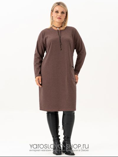 Трикотажное женское платье прямого кроя