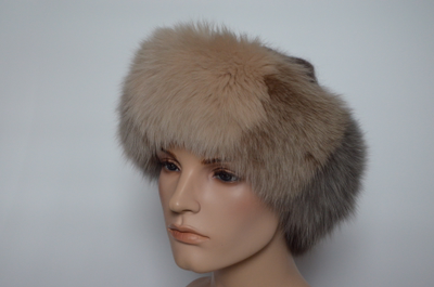 Вязаная женская шапка с мехом песца Vizio Италия 6725 CCP коричневая