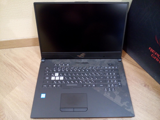 ASUS ROG STRIX SCAR II GL704GW-EV001 ( 17.3 FHD IPS 144HZ I7-8750H RTX2070(8GB) 16GB 1TB + 256SSD )