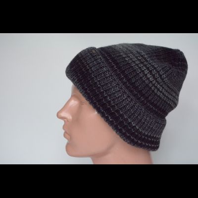 Мужская черная шапка с отворотом Vizio Италия 110 CRY фото